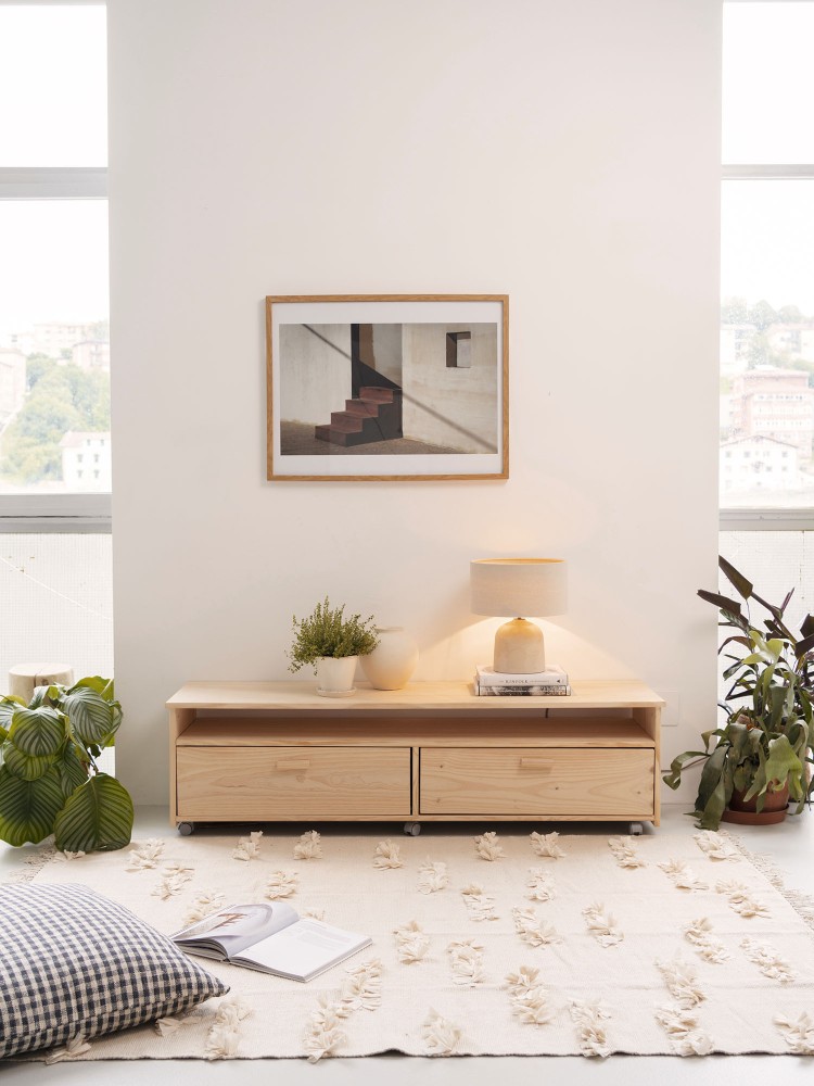 Mueble tv de madera con dos cajones y ruedas | LUFE 2
