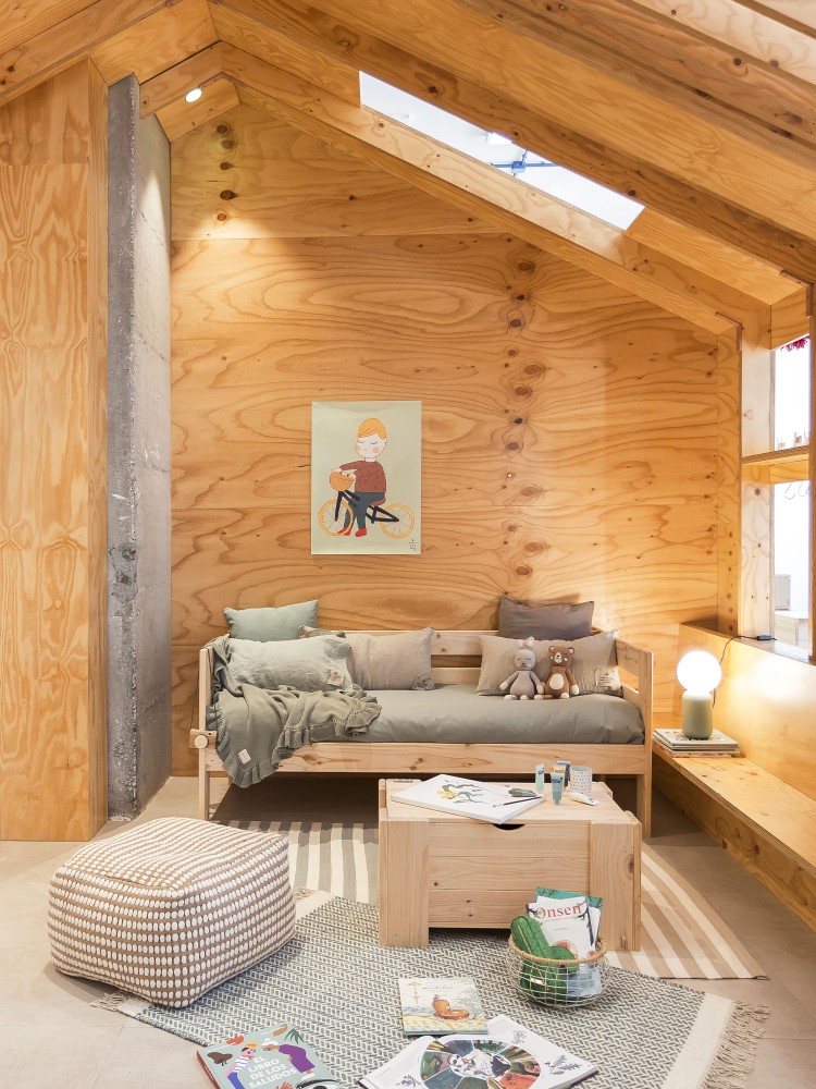 Diván cama infantil de madera 70X160 cm | LUFE 2