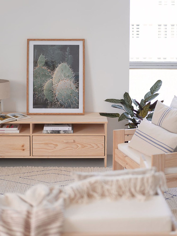 Mueble tv de madera con dos cajones y patas | LUFE 2