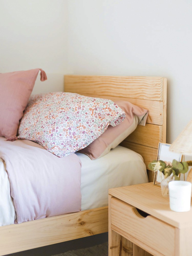 Cabecero con patas de madera para cama de 90 cm | LUFE 2