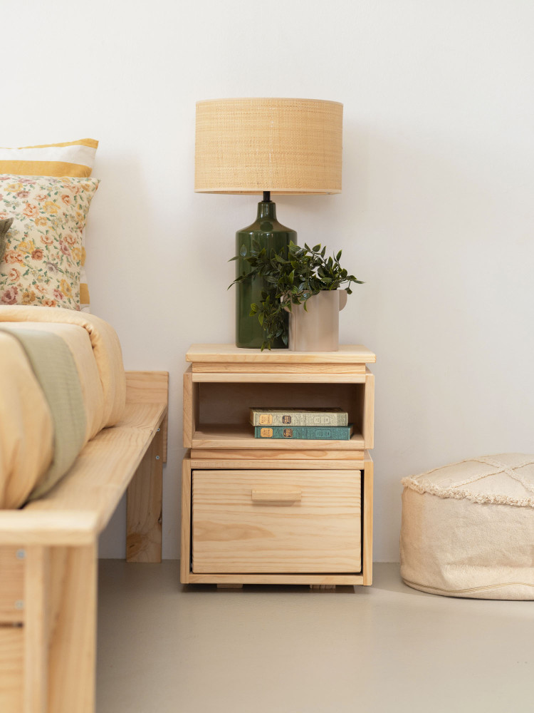 Mesita de noche con hueco y cajón de madera natural | LUFE 2