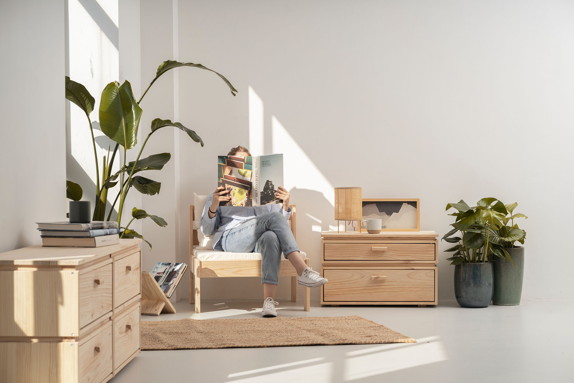 Imagen de ambiente 1 para:Mesita de noche modular de madera de pino