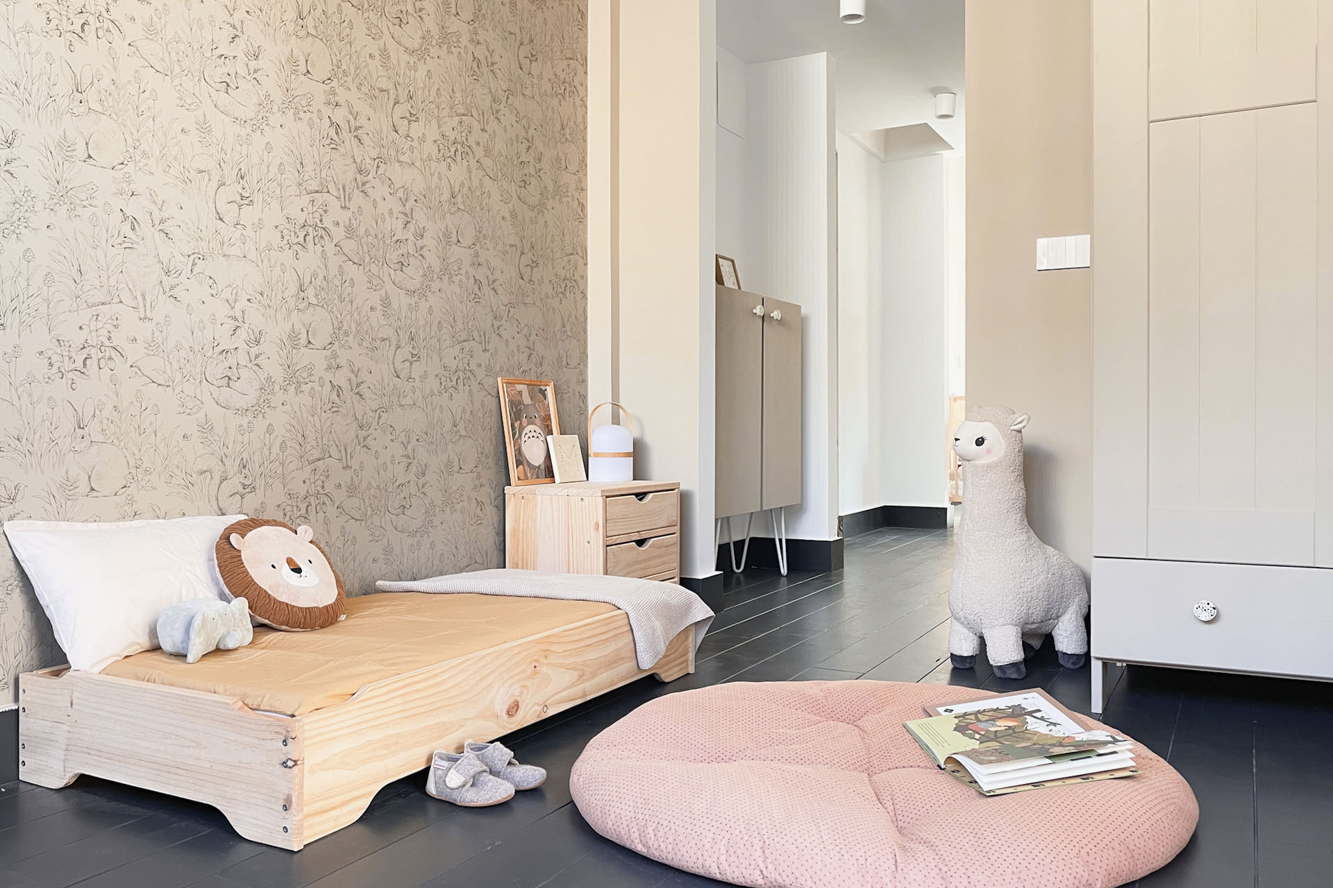 Imagen de ambiente 1 para:Cama apilable peque&ntilde;a de madera de pino