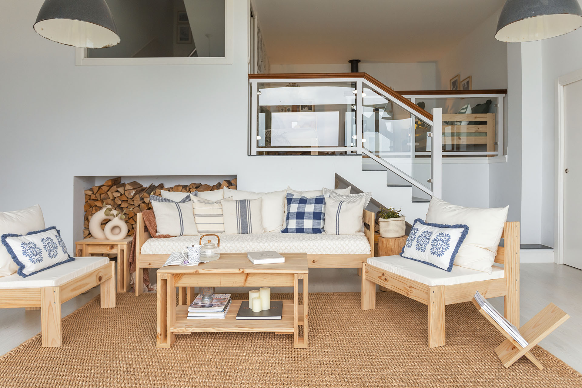 Imagen de ambiente 1 para:Mesa de centro de madera natural