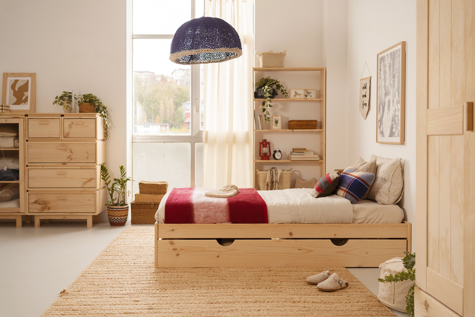 Imagen de ambiente 1 para:Cama individual para colch&oacute;n de 80