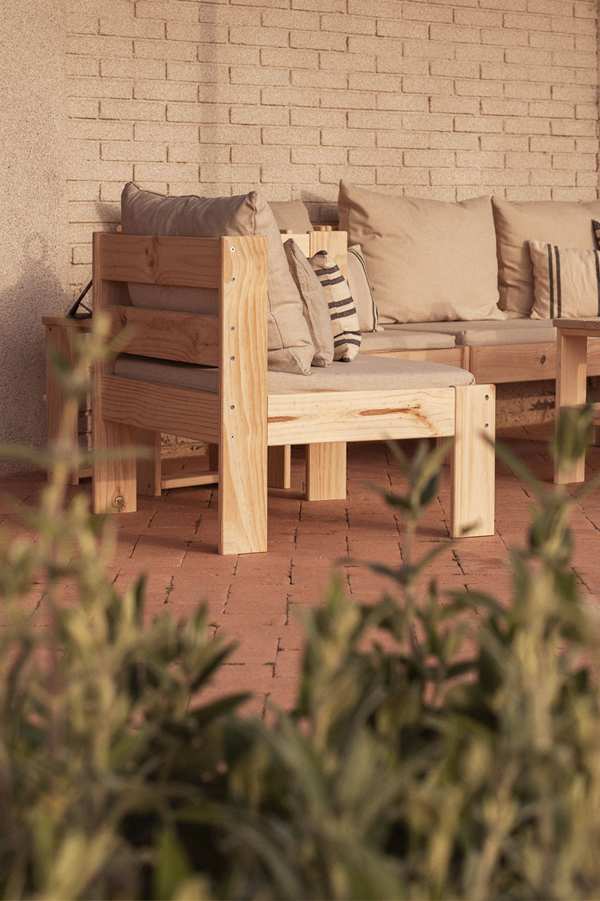 Imagen de ambiente 1 para:Sillones de madera para jard&iacute;n