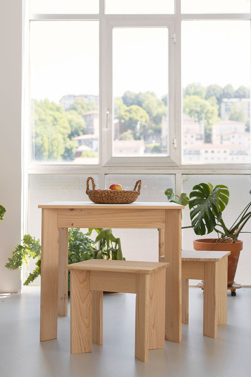 Imagen de ambiente 1 para:taburete de madera natural