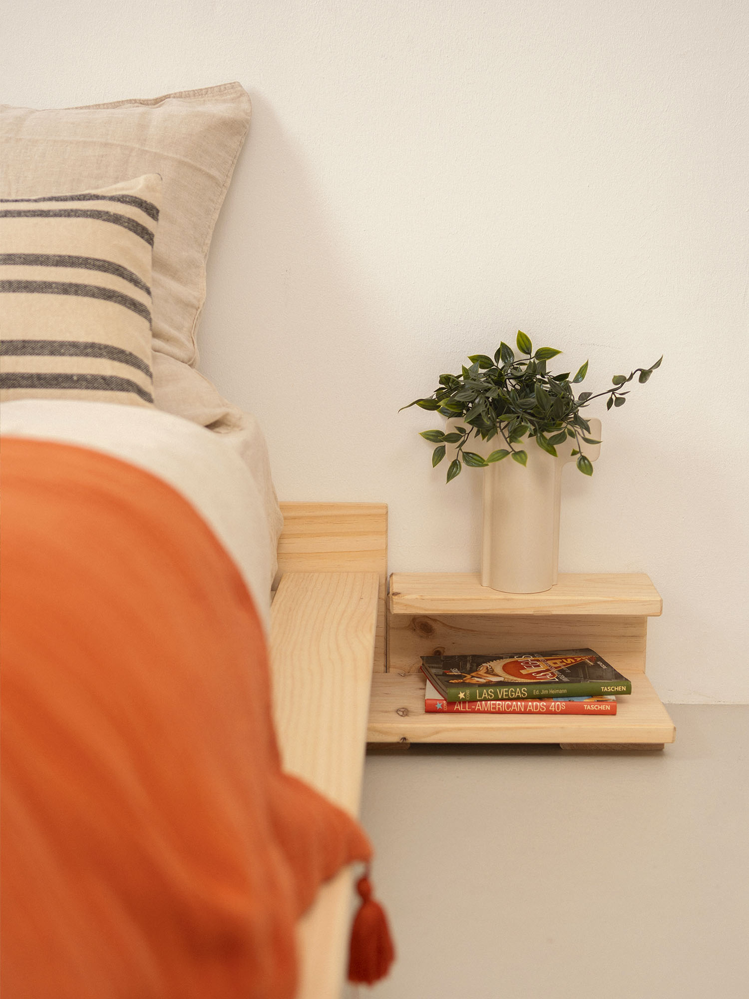 Imagen de ambiente 1 para:Mesitas para cama tatami