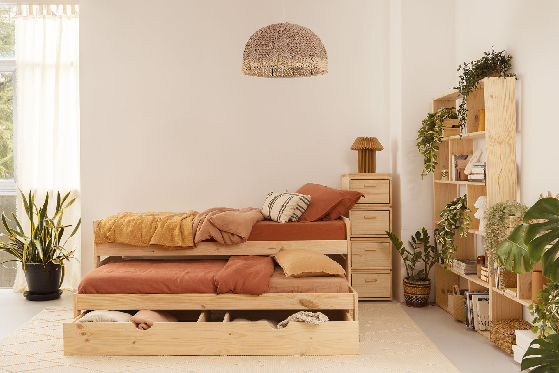 Imagen de ambiente 1 para:Cama nido de tres niveles con caj&oacute;n