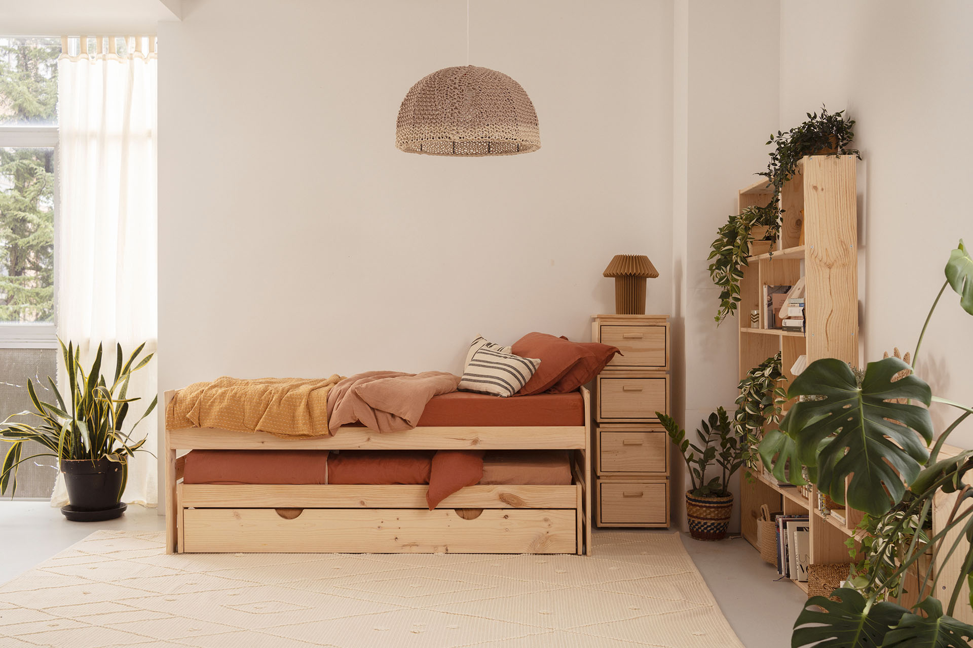 Imagen de ambiente 1 para:Cama nido de tres niveles para colch&oacute;n de 80