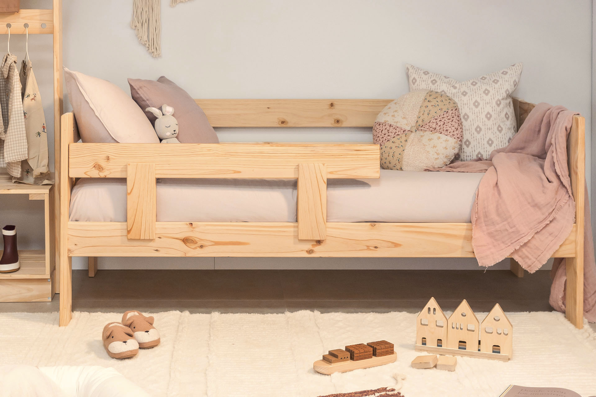 Imagen de ambiente 1 para:Barrera de protecci&oacute;n para cama
