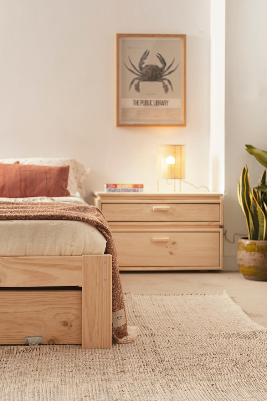 Imagen de ambiente 2 para:Mesita de noche modular de madera maciza