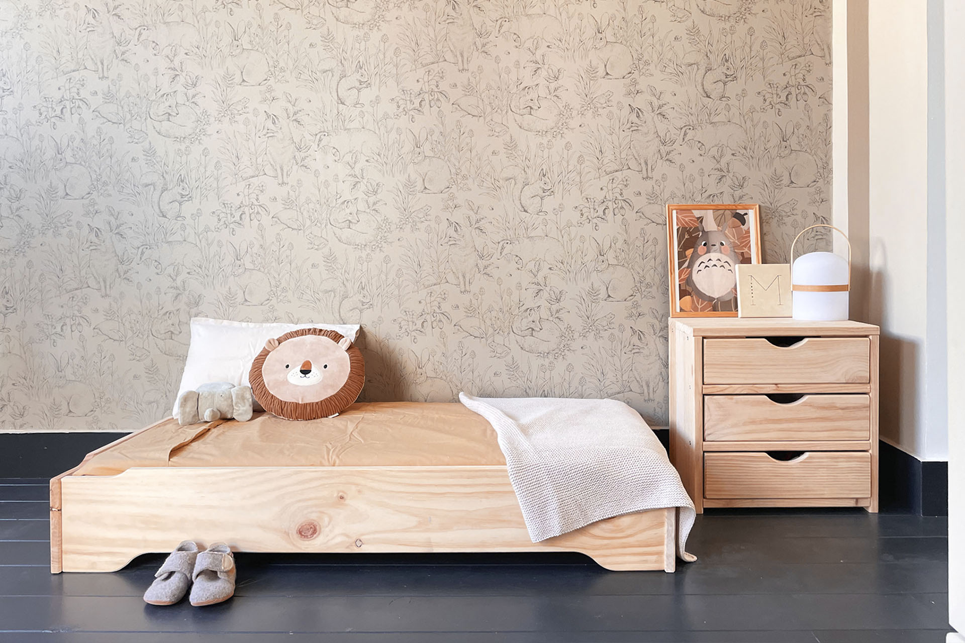 Imagen de ambiente 2 para:Cama apilable peque&ntilde;a de madera natural