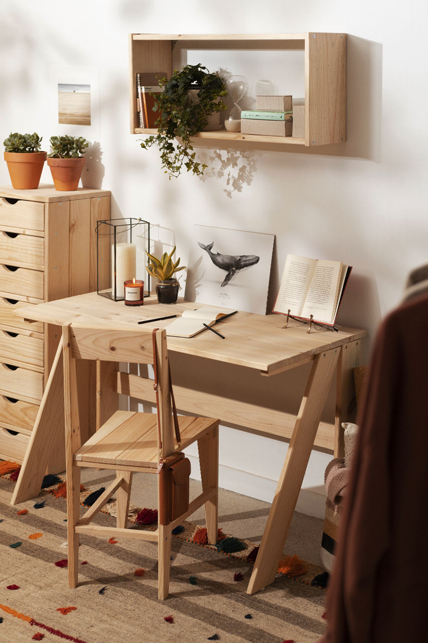 Imagen de ambiente 2 para:Estanter&iacute;a de suelo de madera natural