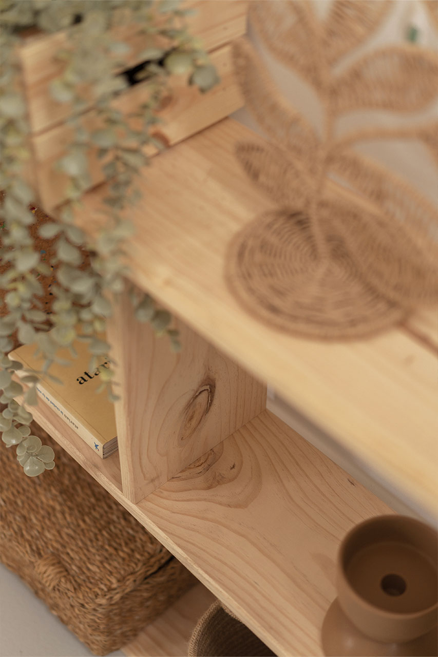 Imagen de ambiente 2 para:Estanter&iacute;a de madera natural