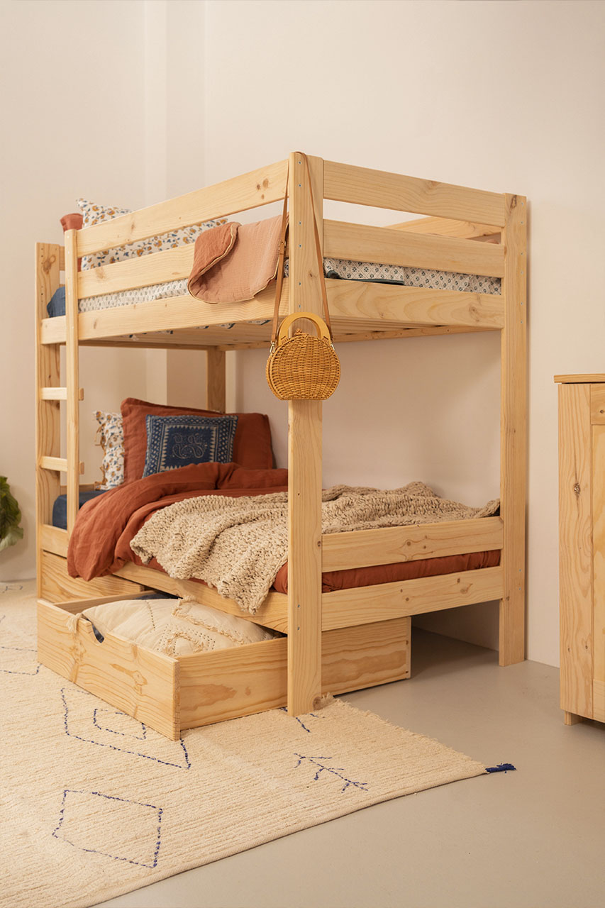 Imagen de ambiente 2 para:Litera de madera natural con cajones
