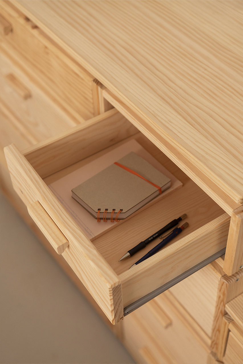Imagen de ambiente 2 para:C&oacute;moda de dormitorio de madera