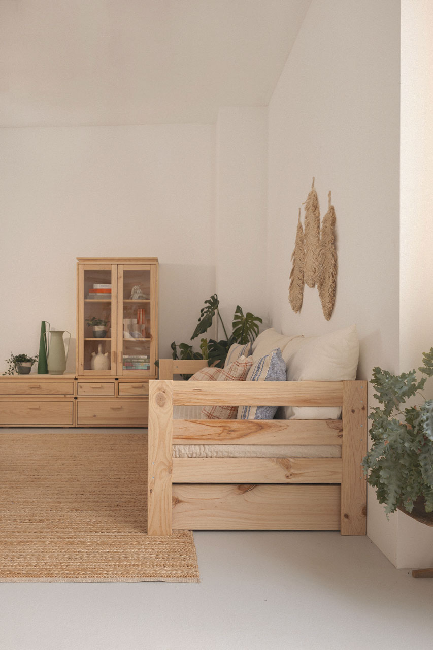 Imagen de ambiente 2 para:Cama de madera con cajones