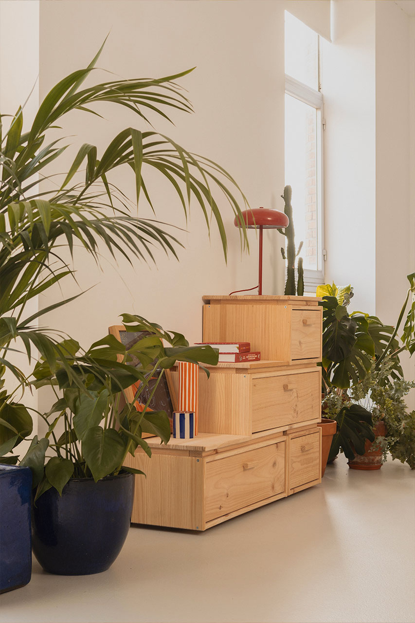 Imagen de ambiente 2 para:Cajonera en escalera
