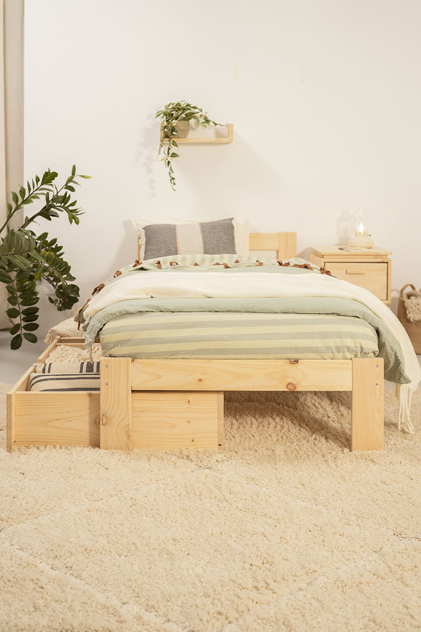 Imagen de ambiente 2 para:Cama individual de madera de pino con almacenaje