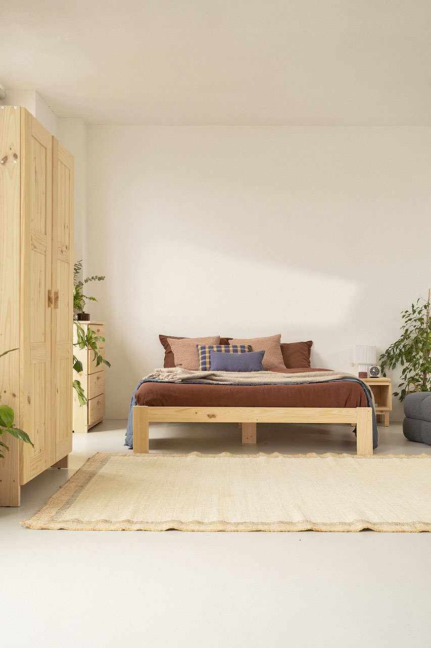 Imagen de ambiente 2 para:cama doble de madera maciza