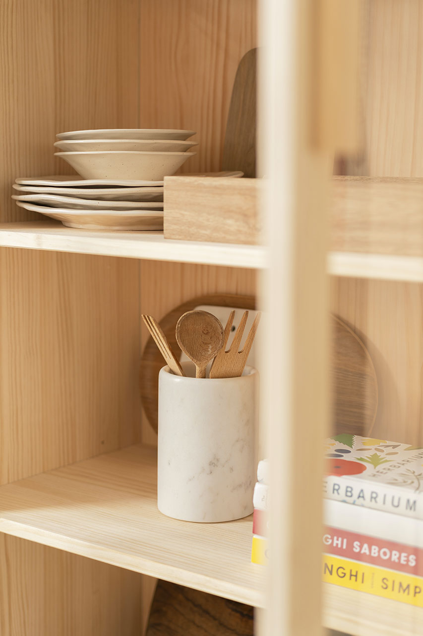 Imagen de ambiente 3 para:Vitrina modular de madera sostenible