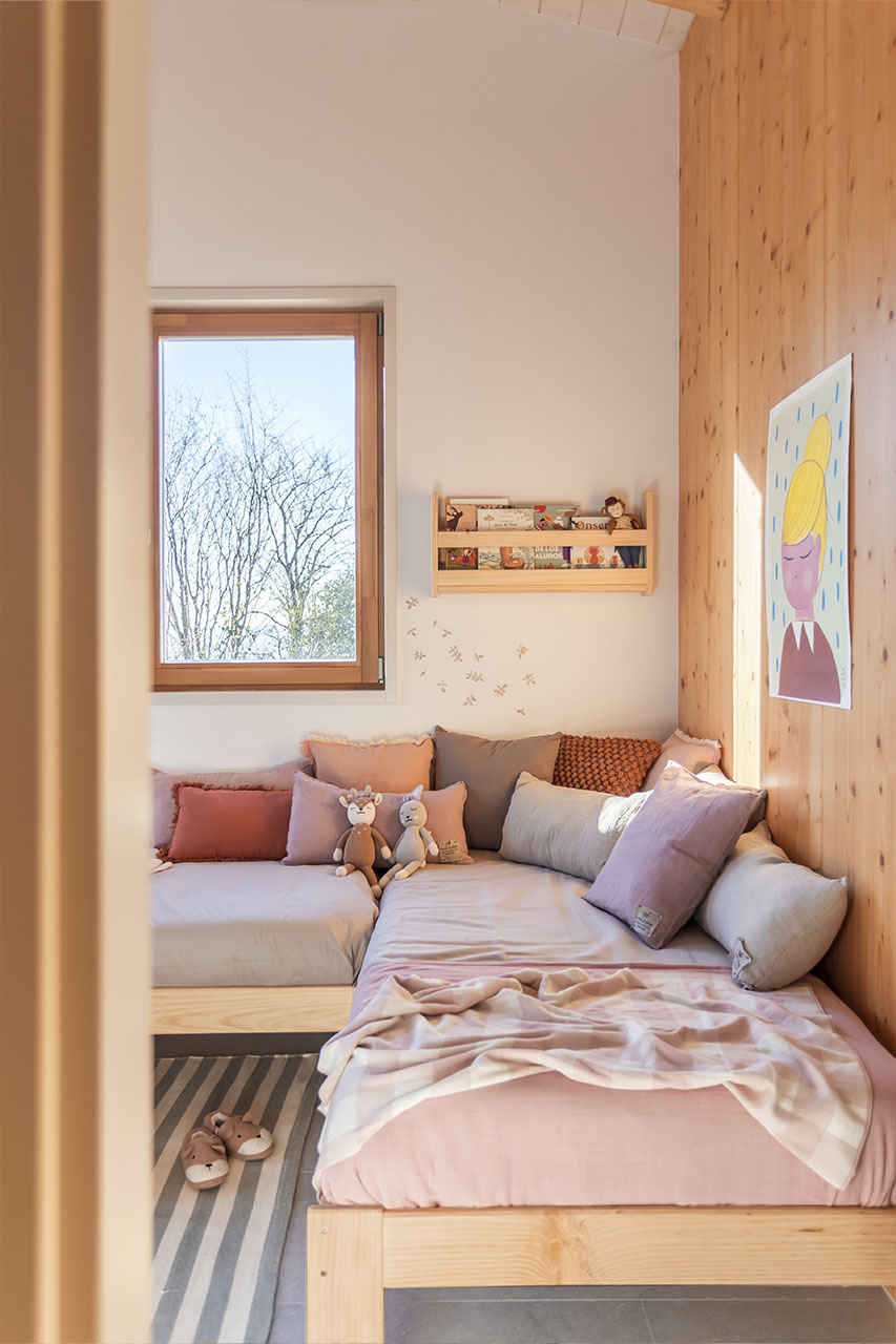 Imagen de ambiente 3 para:Cama de 90 de madera natural