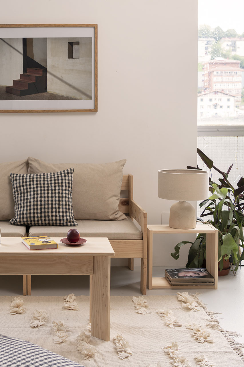 Imagen de ambiente 3 para:Estanter&iacute;a de madera maciza