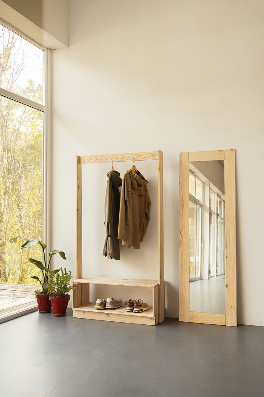 Imagen de ambiente 3 para:Espejo de pared con marco de madera