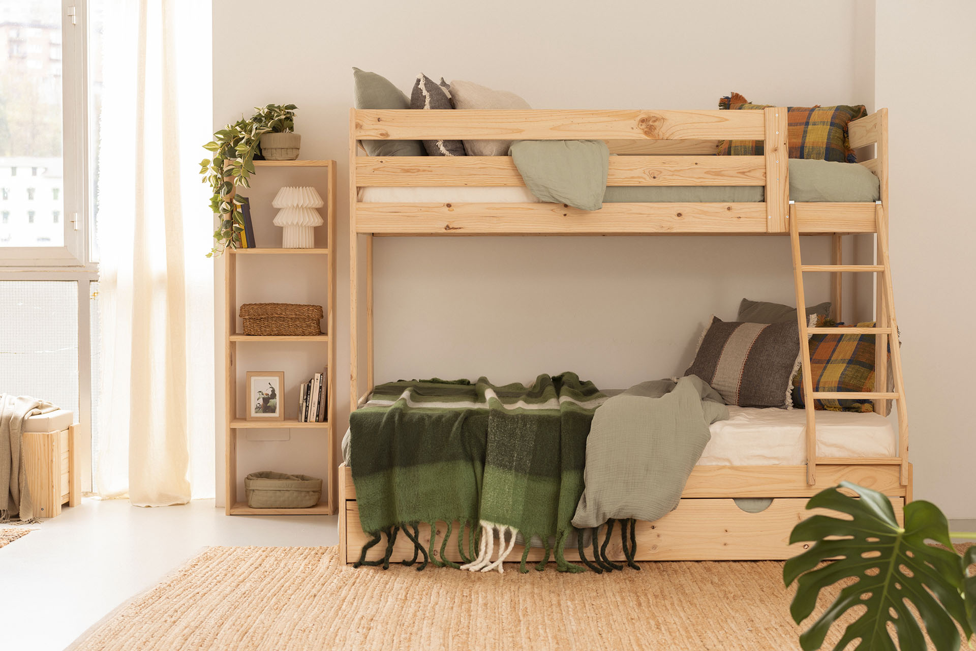 Imagen de ambiente 3 para:Estanter&iacute;a de madera para libros
