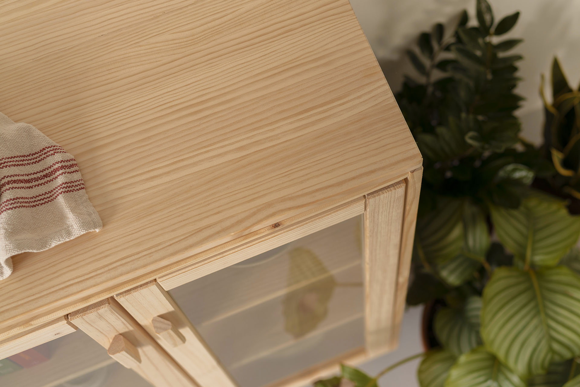 Imagen de ambiente 3 para:Encimera modular para vitrinas