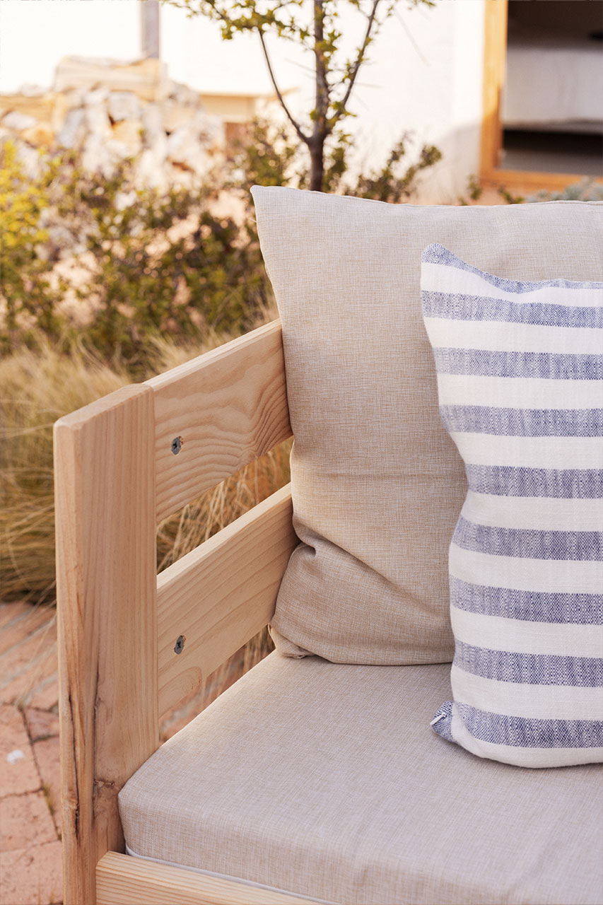 Imagen de ambiente 6 para:Sillones y sof&aacute;s de madera para exterior