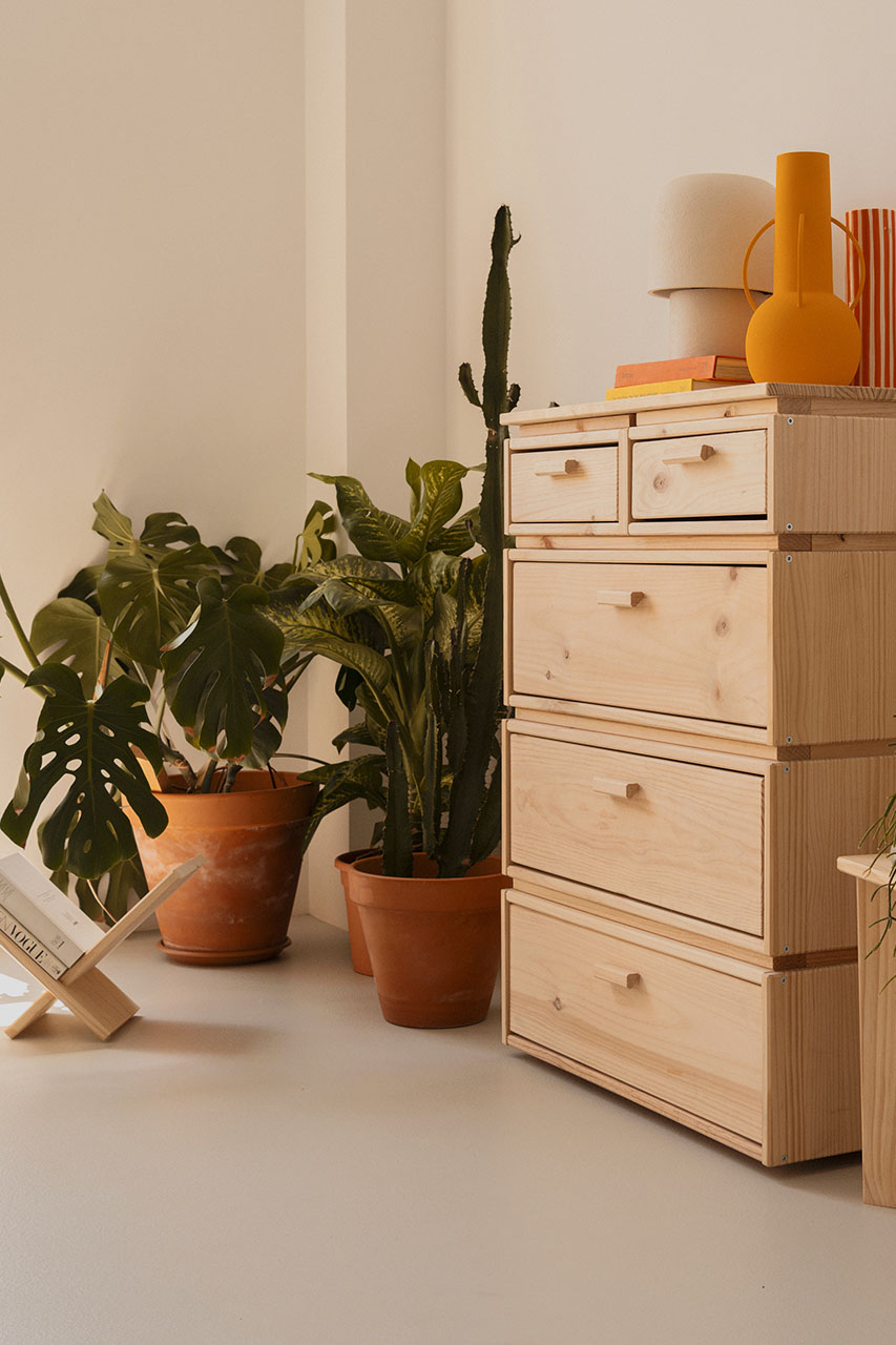 Imagen de ambiente 2 para:C&oacute;moda alta de madera natural