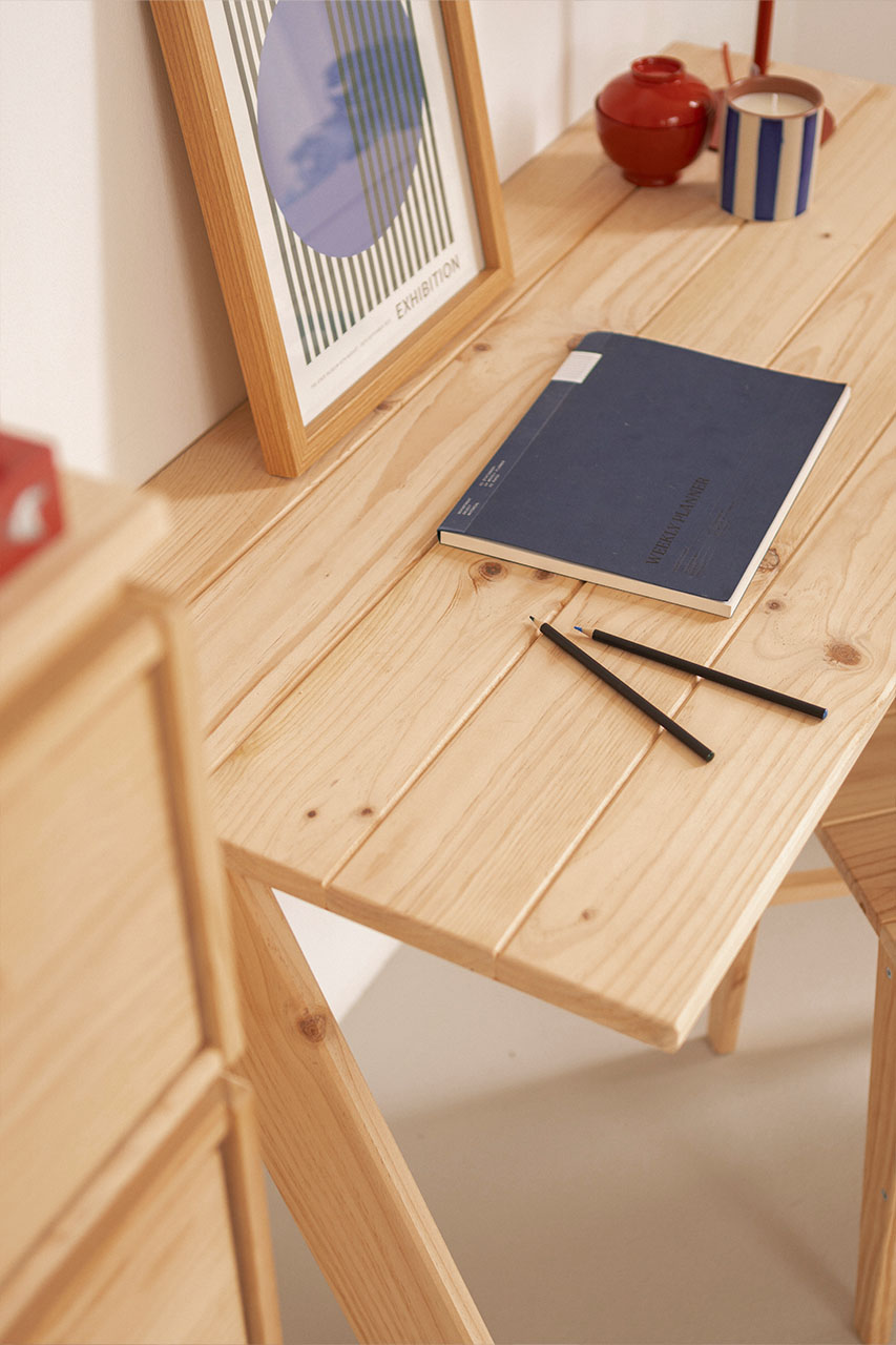 Imagen de ambiente 3 para:Mesa de escritorio de madera ecol&oacute;gica
