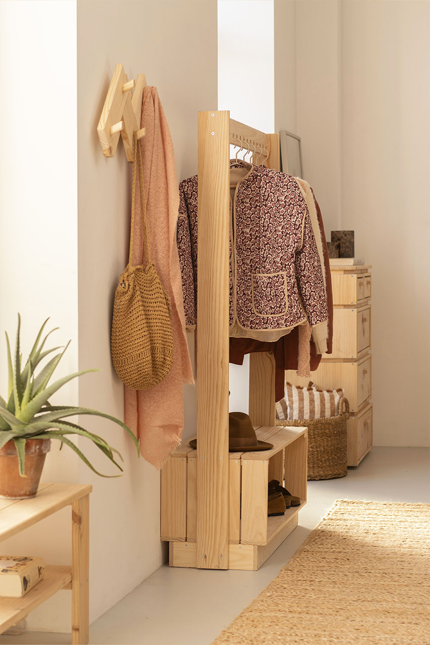 Imagen de ambiente 3 para:Burro de ropa de madera ecol&oacute;gica