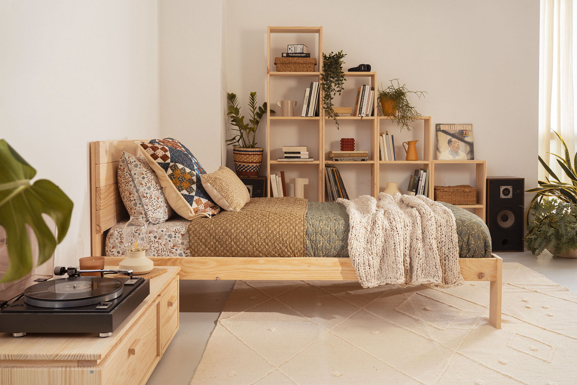 Imagen de ambiente 3 para:Cama individual de madera ecol&oacute;gica