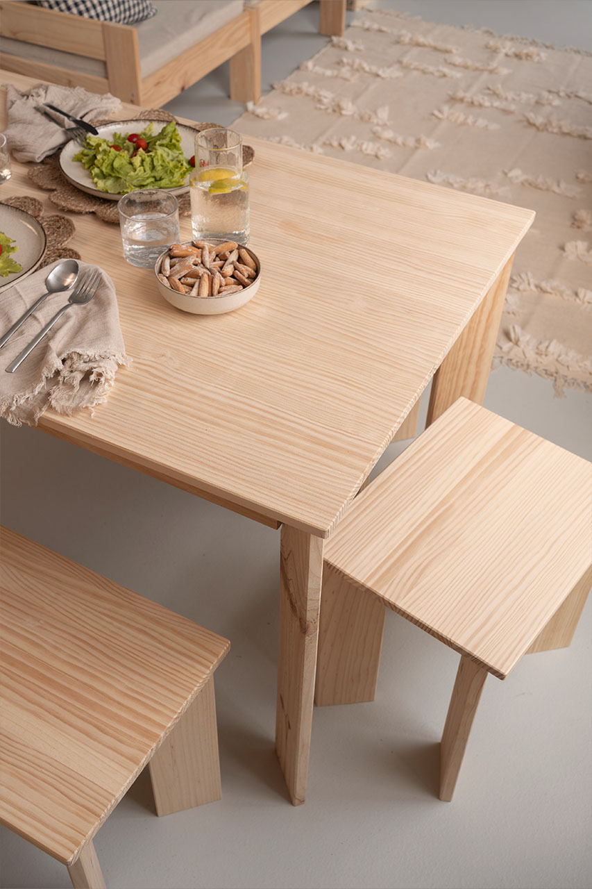 Imagen de ambiente 3 para:mesa de madera maciza