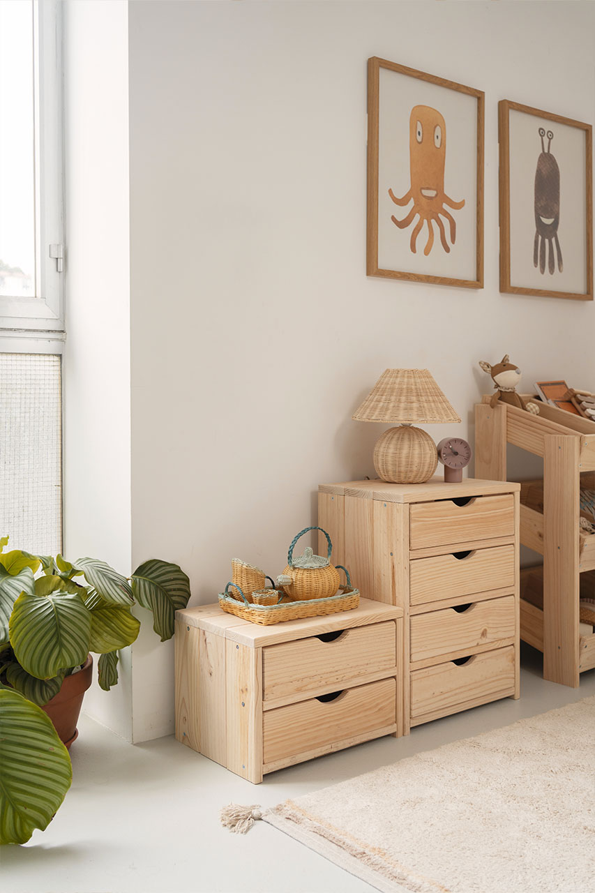 Imagen de ambiente 3 para:Cajonera de madera de pino
