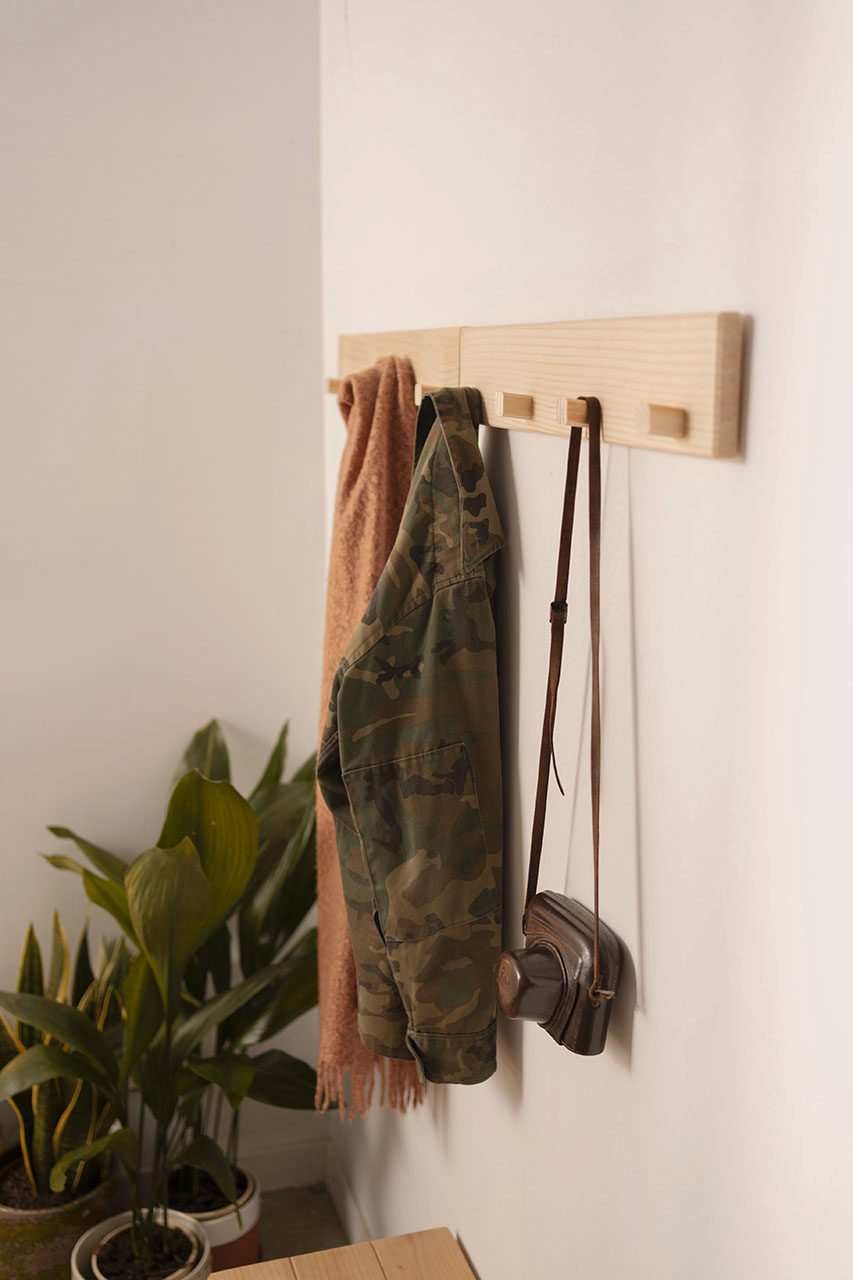 Imagen de ambiente 3 para:Perchero de pared de madera sostenible