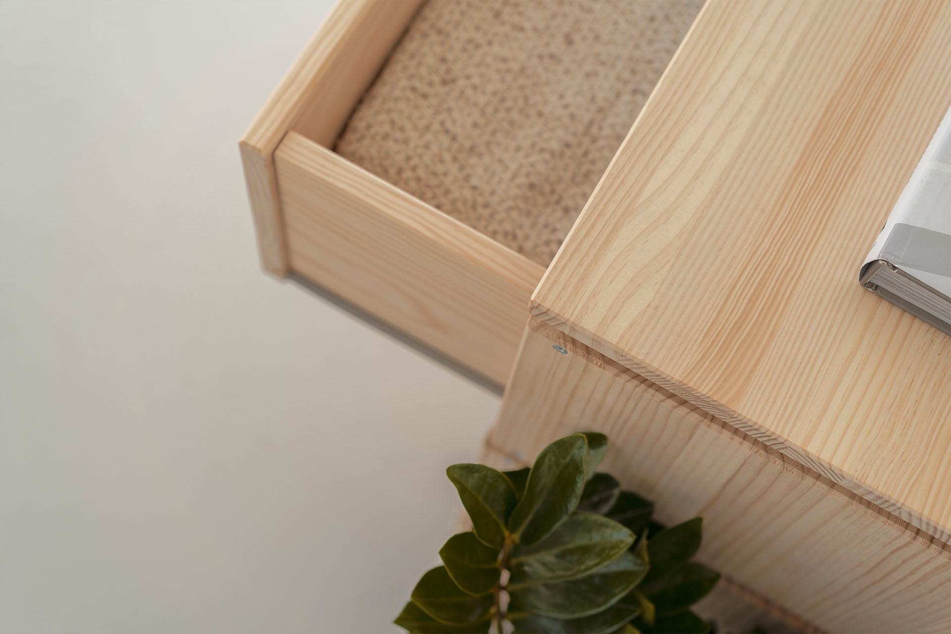 Imagen de ambiente 3 para:Cajonera modular de madera sostenible