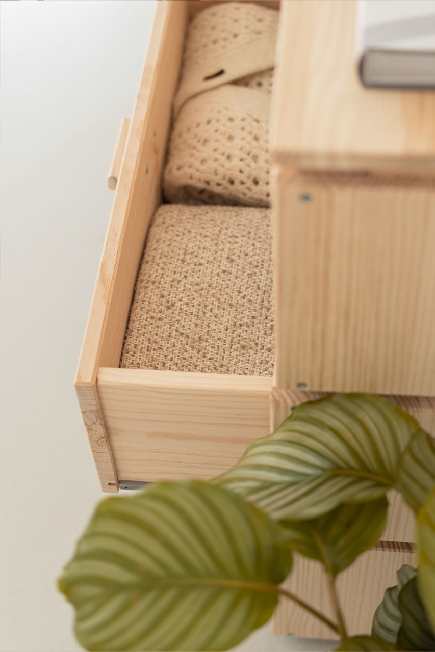 Imagen de ambiente 3 para:Muebles modulares de madera maciza