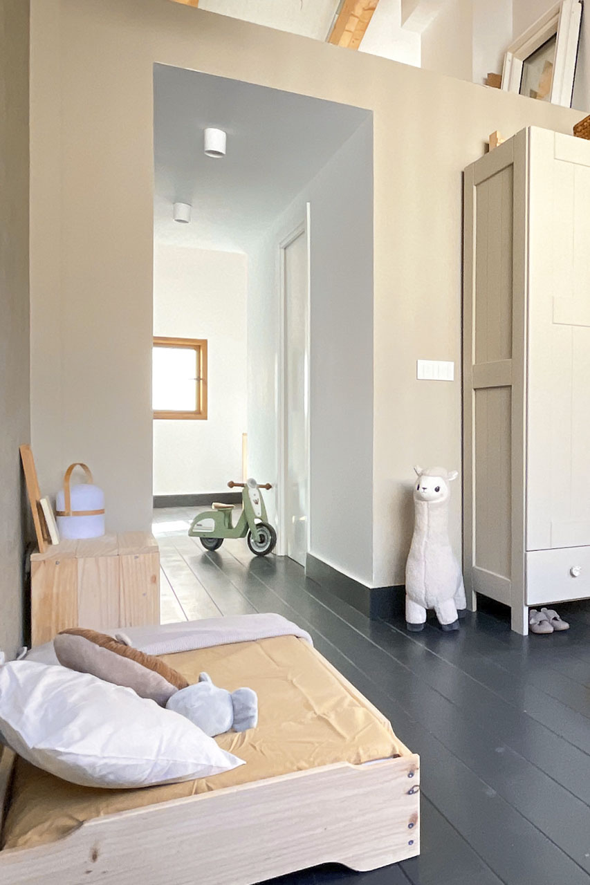 Imagen de ambiente 4 para:Cama apilable peque&ntilde;a de madera sostenible