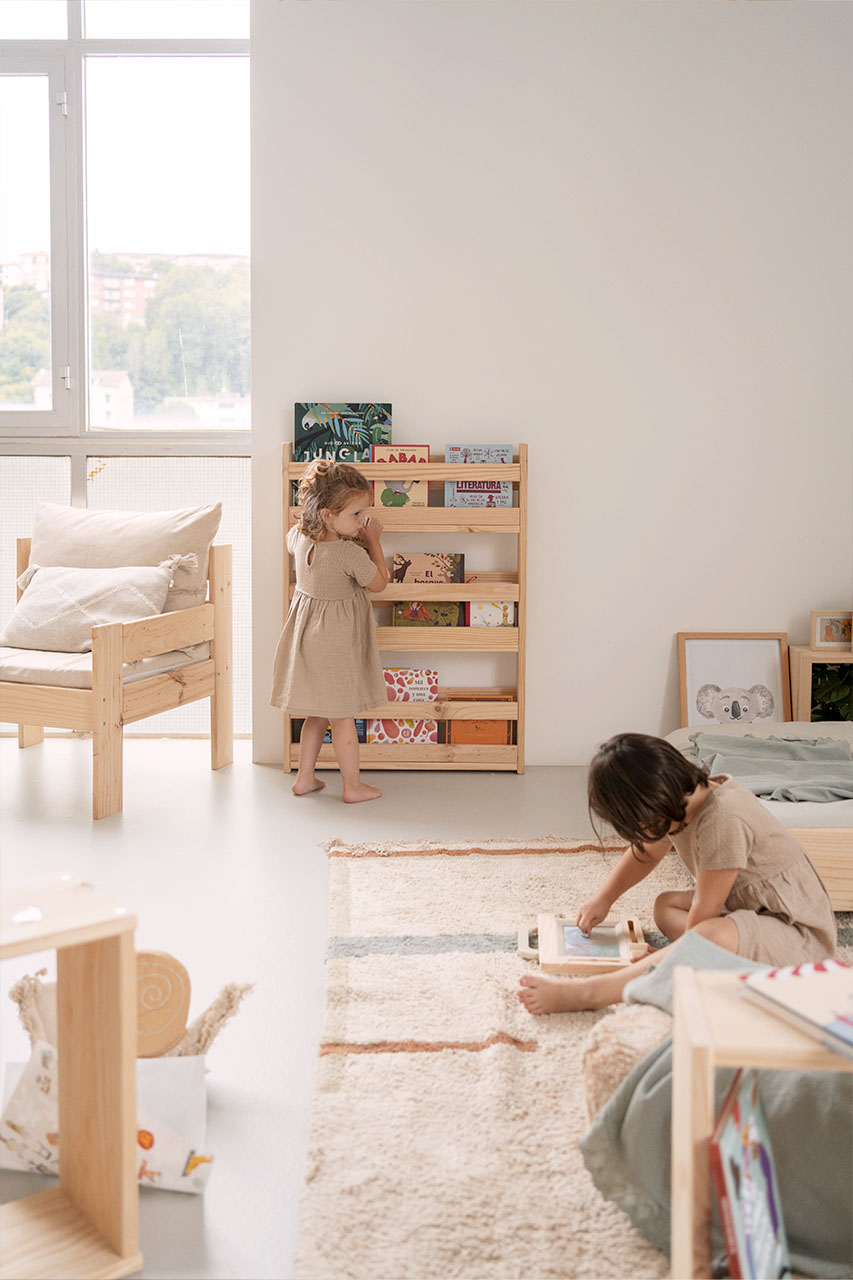 Imagen de ambiente 4 para:Estanter&iacute;a infantil de madera maciza