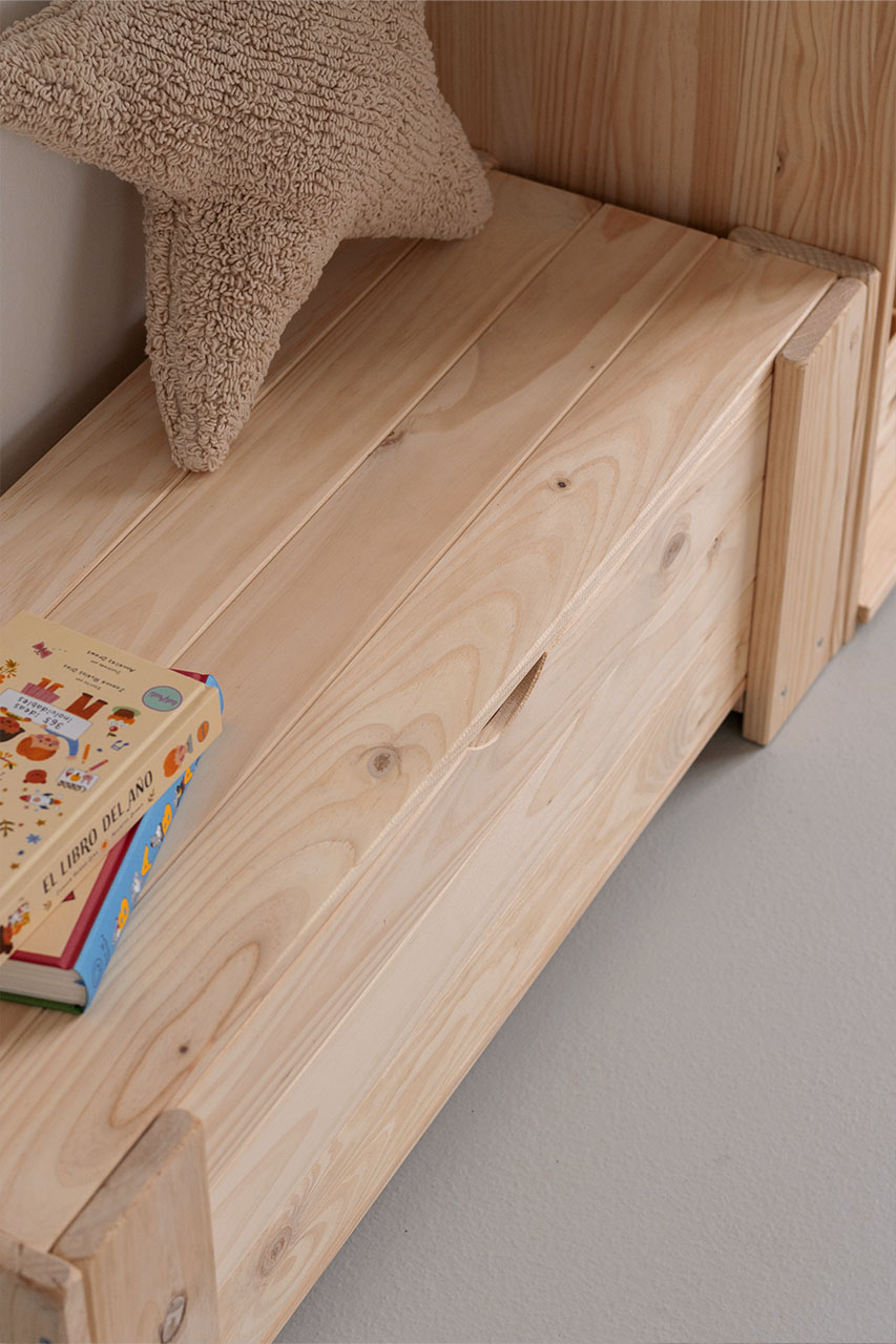 Imagen de ambiente 4 para:Ba&uacute;l de madera maciza