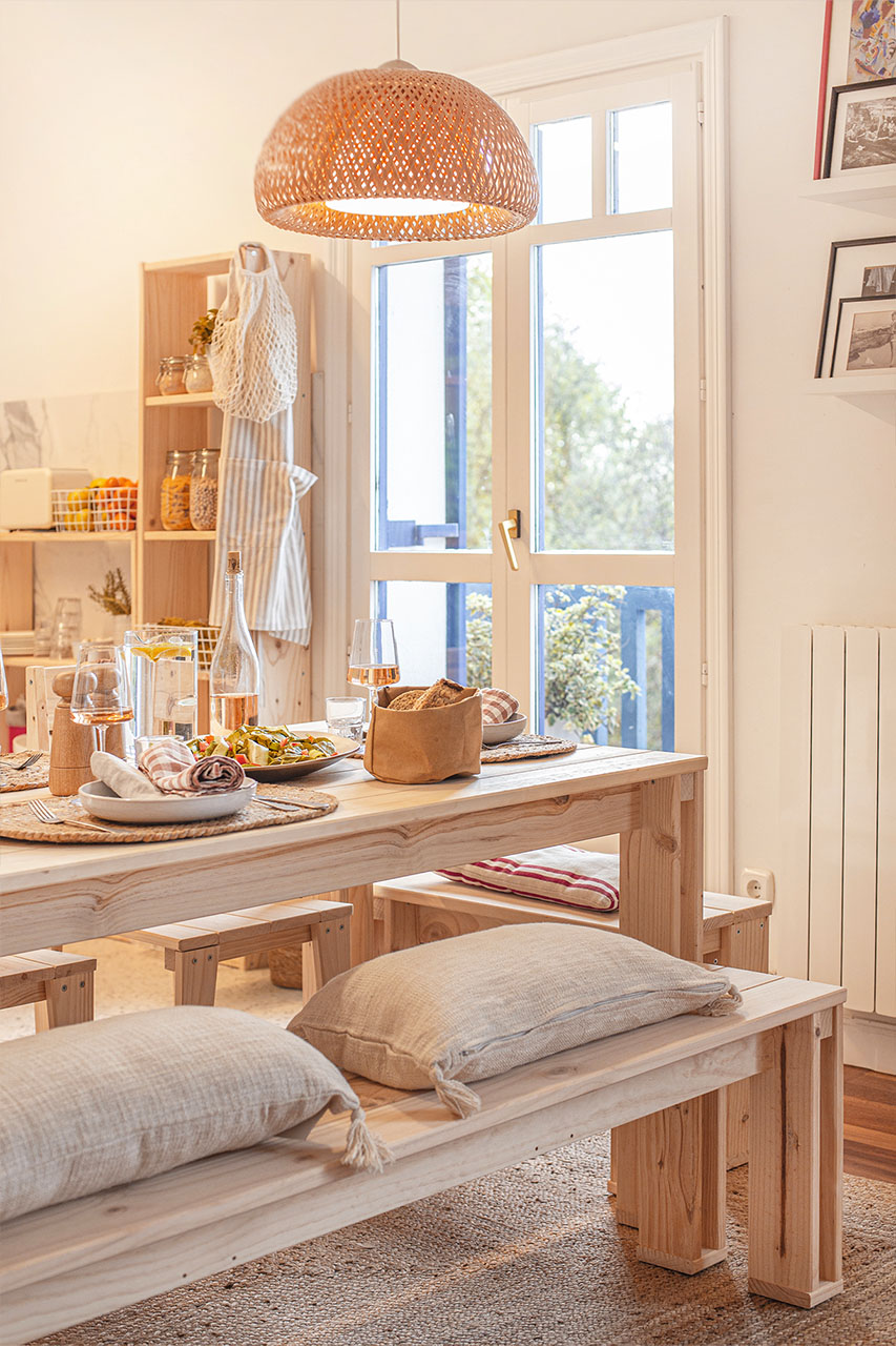 Imagen de ambiente 4 para:Mesa de comedor grande de madera maciza