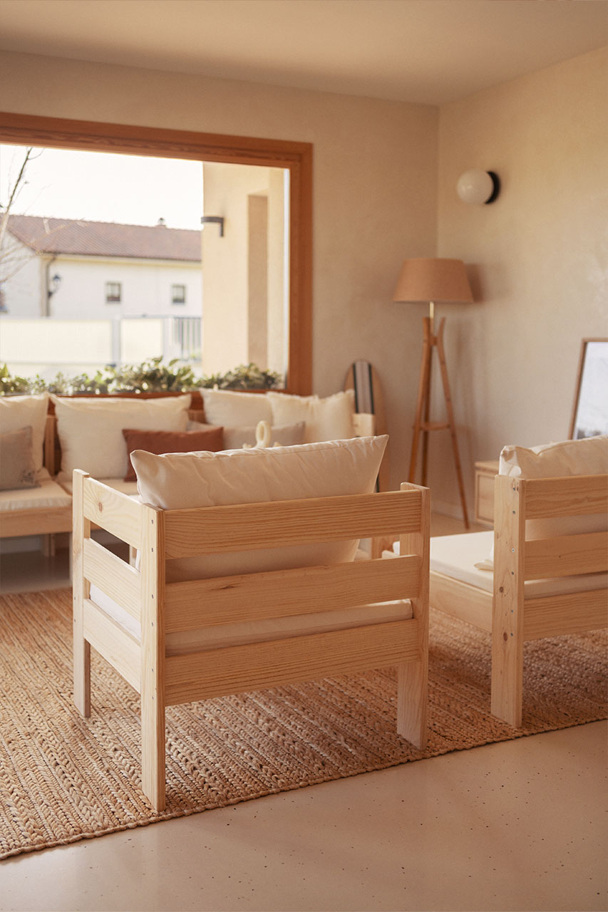 Imagen de ambiente 4 para:Sill&oacute;n de madera de estilo n&oacute;rdico