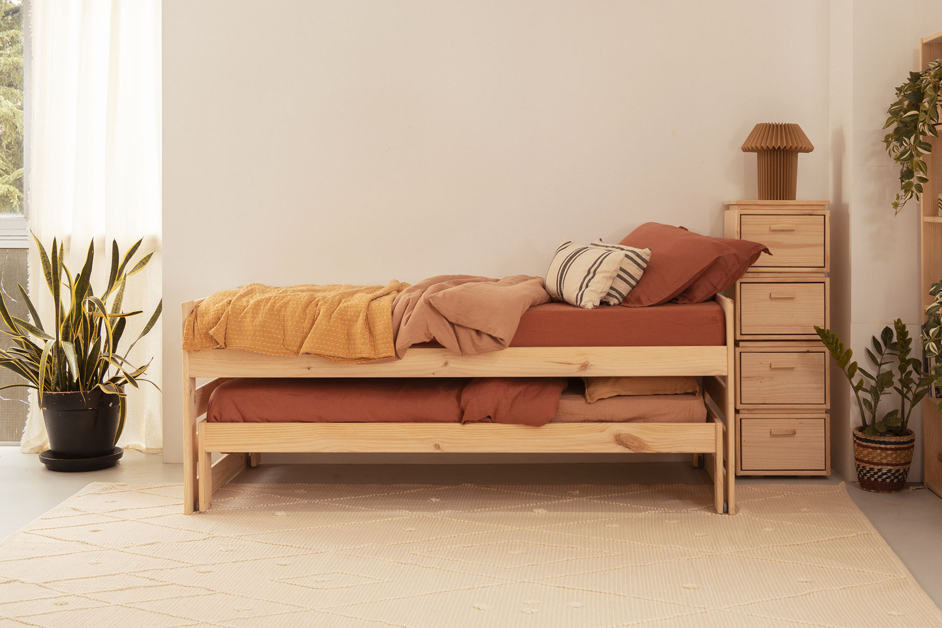 Imagen de ambiente 3 para:Cama con nido para colch&oacute;n de 80