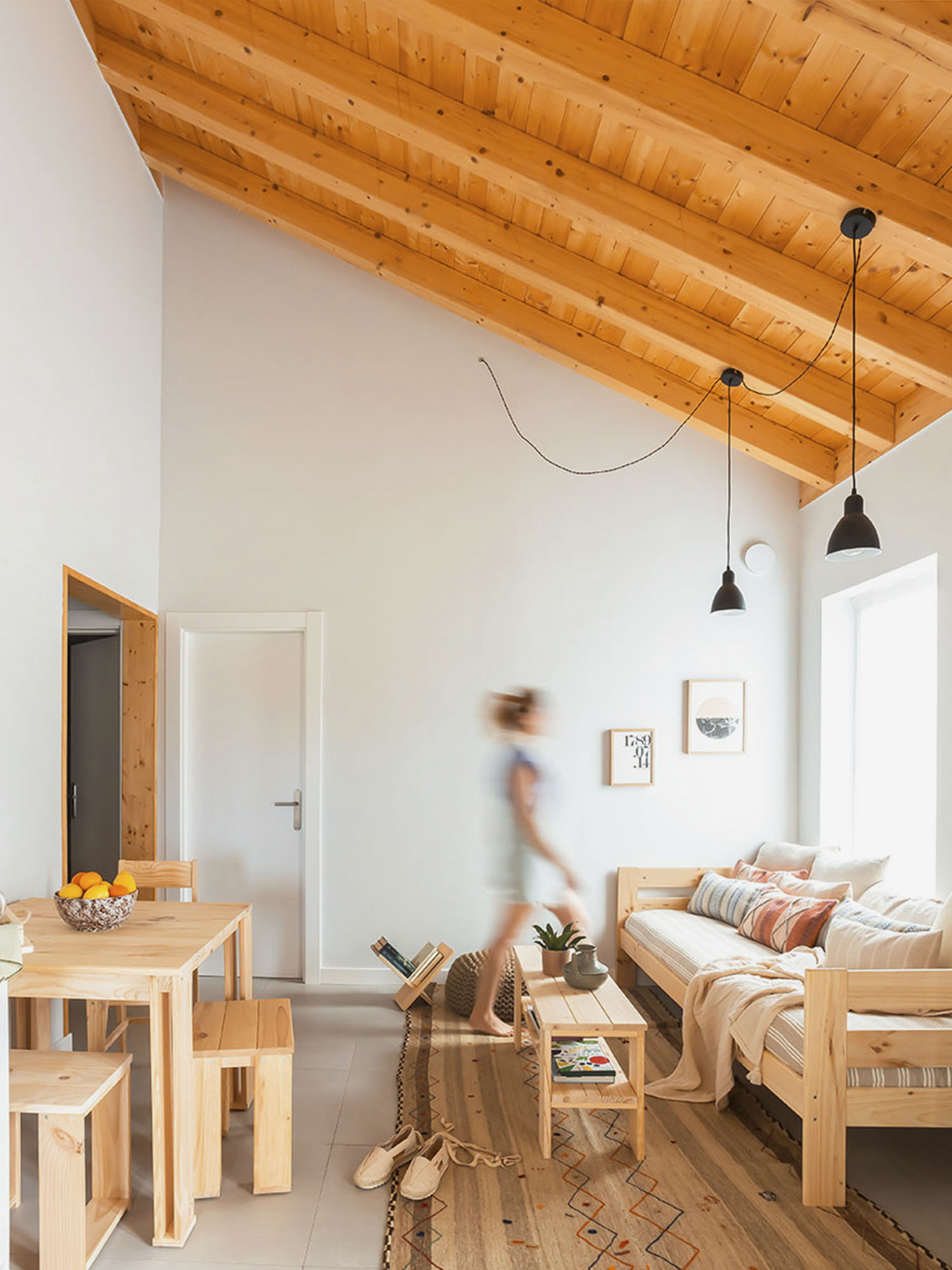 Imagen de ambiente 4 para:Banco zapatero de madera natural