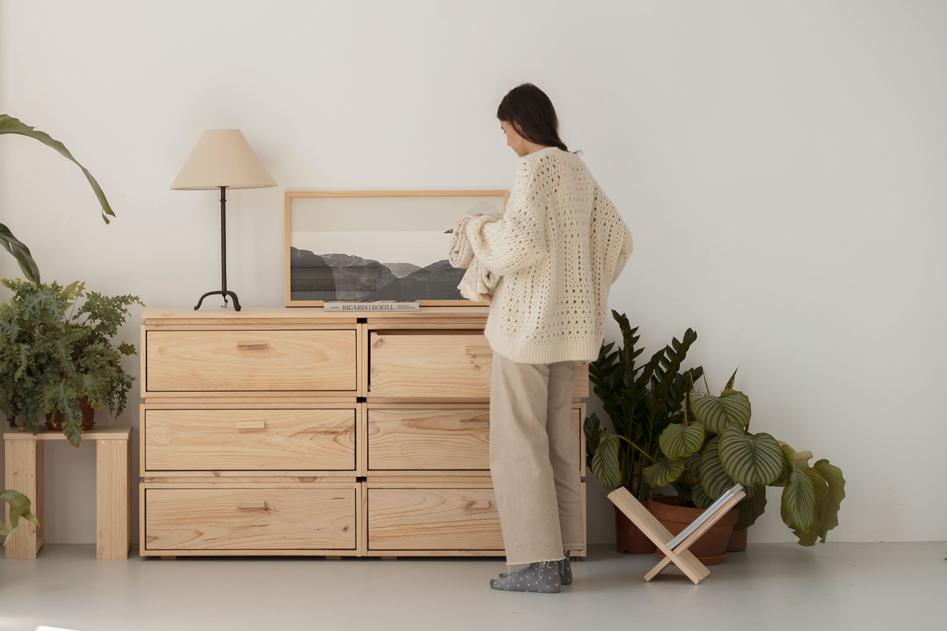 Imagen de ambiente 4 para:C&oacute;moda modular de madera maciza