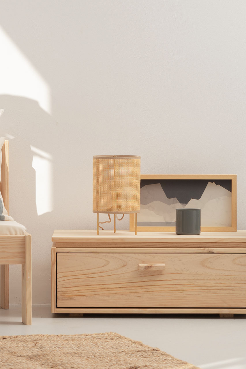 Imagen de ambiente 4 para:Mesita de noche de madera sostenible